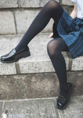久久国产这里只有精品_BD国语高清迅雷在线观看