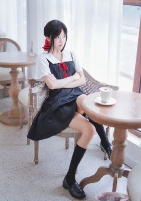 李采潭的A片在线播放_720完整视频观看